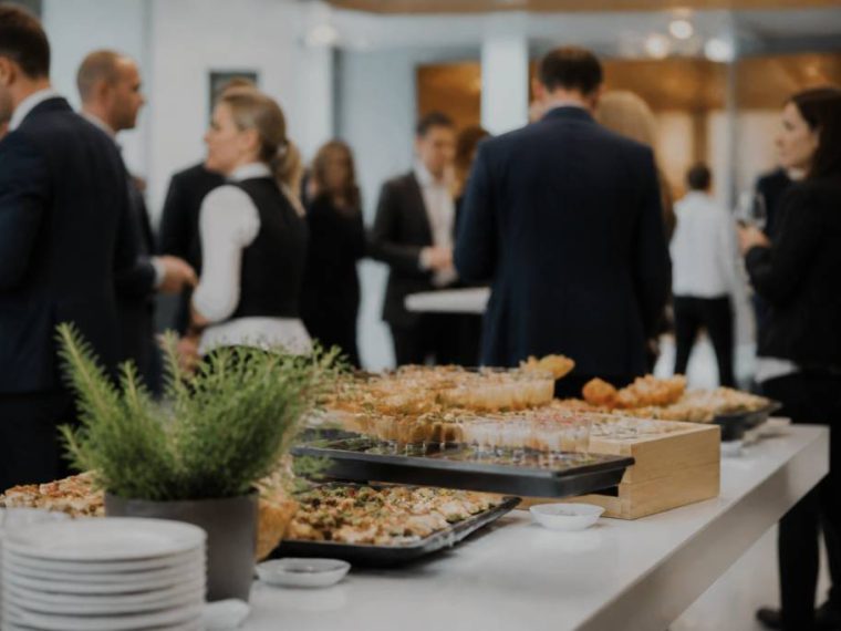 Traiteur gironde : services, prestations et solutions pour vos événements professionnelles et privés