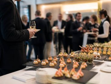 Traiteur organisation de reception : réussir un événement professionnel sur mesure