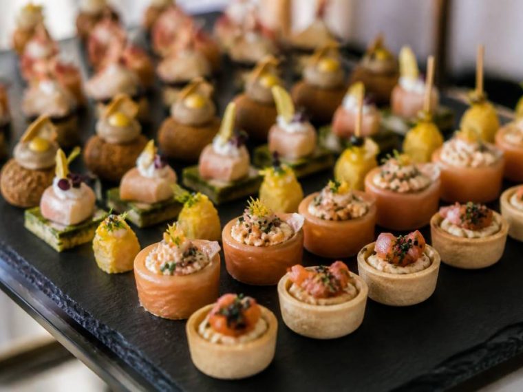 Pièce cocktail gastronomique : idées raffinées pour vos réceptions professionnelles et privées