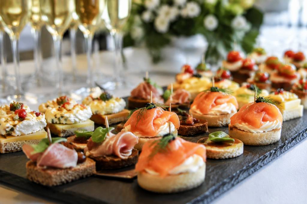 Toast traiteur : idées et conseils pour réussir vos réceptions