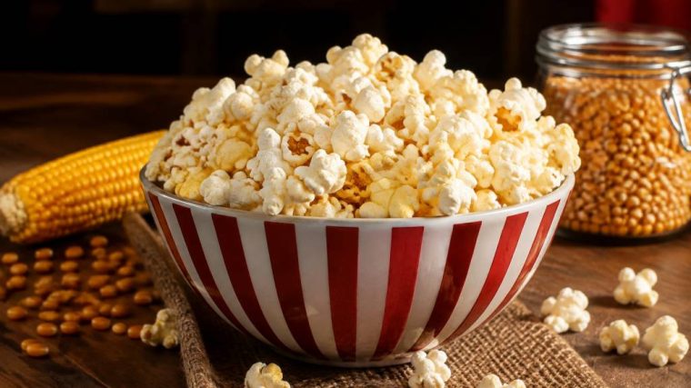 Pop corn origine : l’histoire et les secrets d’une gourmandise incontournable